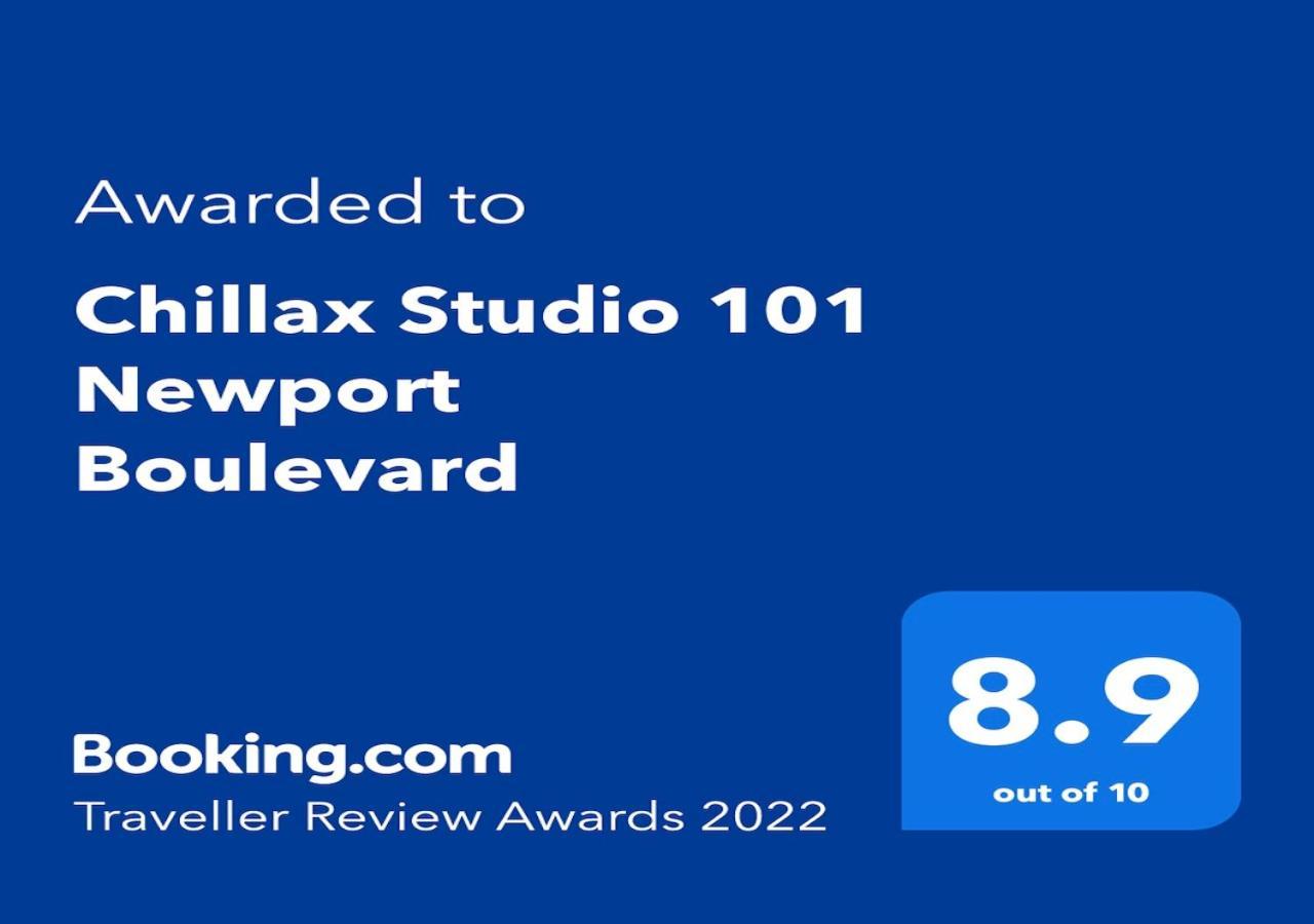 Chillax Studio 101 Newport Boulevard Manila Exterior photo