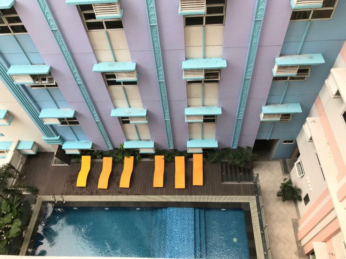 Chillax Studio 101 Newport Boulevard Manila Exterior photo